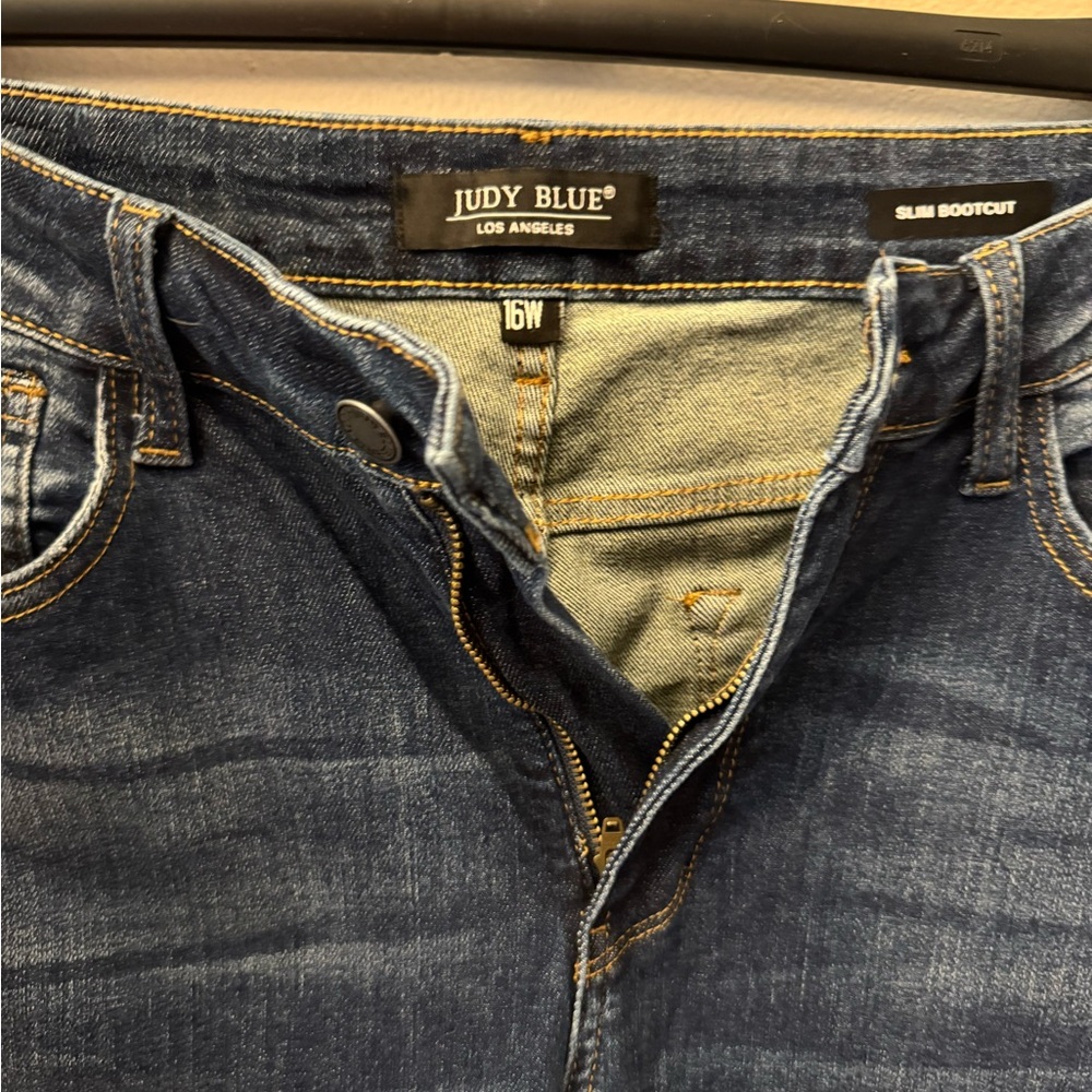 Judy Blue Dark Wash Slim Bootcut Jeans - Picture 3 of 5